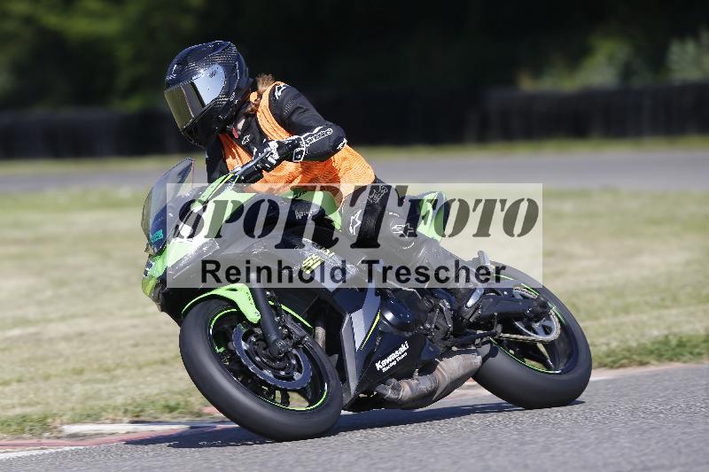 Archiv-2025/17 17.05.2025 PROMAX ADR/Gruppe gruen/811